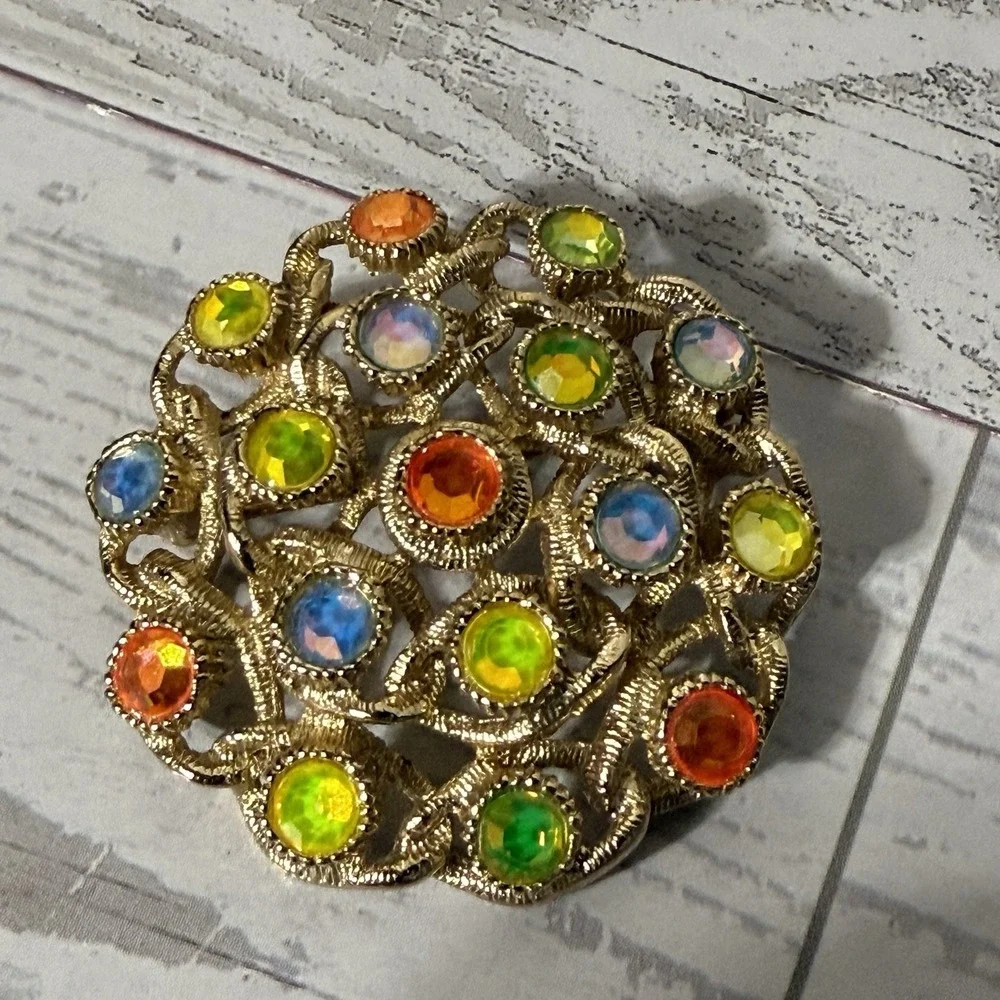 VTG SARAH COVENTRY Moon Lite Iridescent Rhinestone Brooch & Earrings Set UV Glow